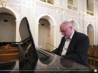 eTV - Davor Bobić pred varaždinsko gostovanje 'Snježne Kraljice': 'Pripremamo tri nevjerojatne večeri'